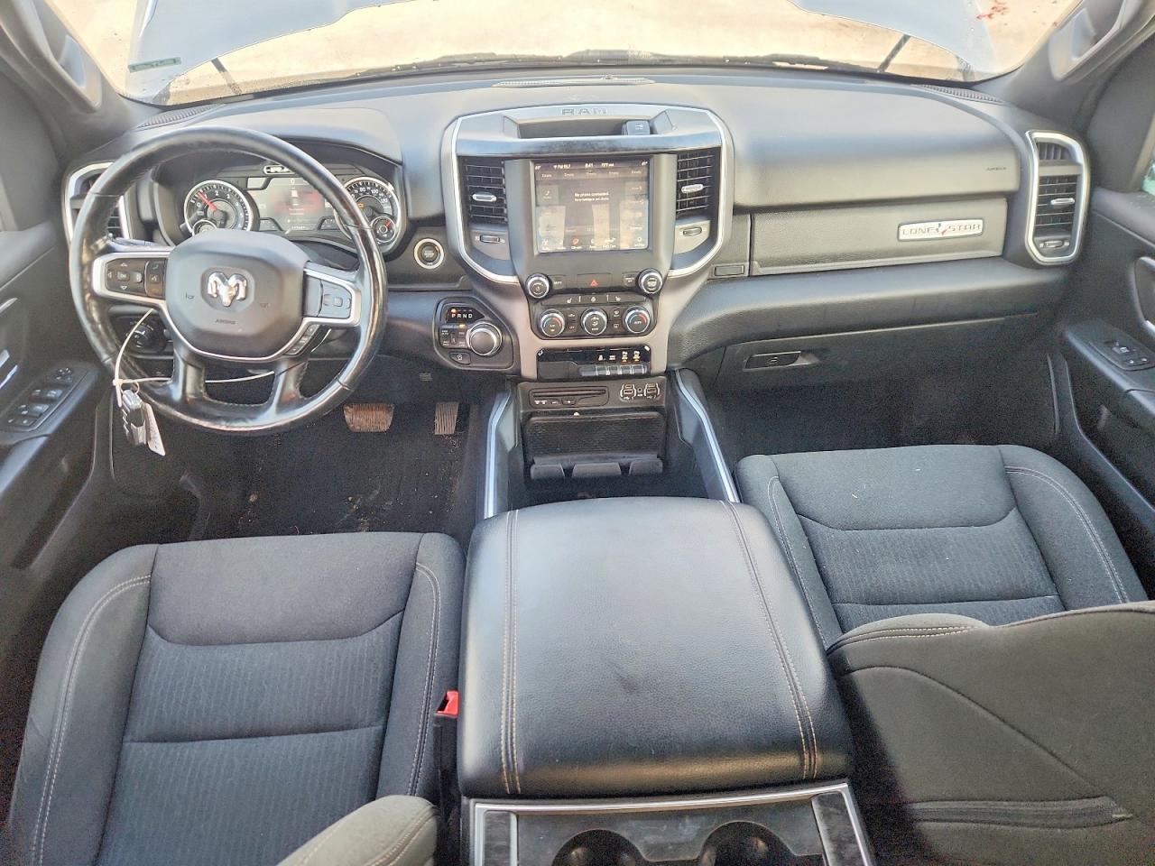 2019 RAM 1500 BIG HORN photo 8