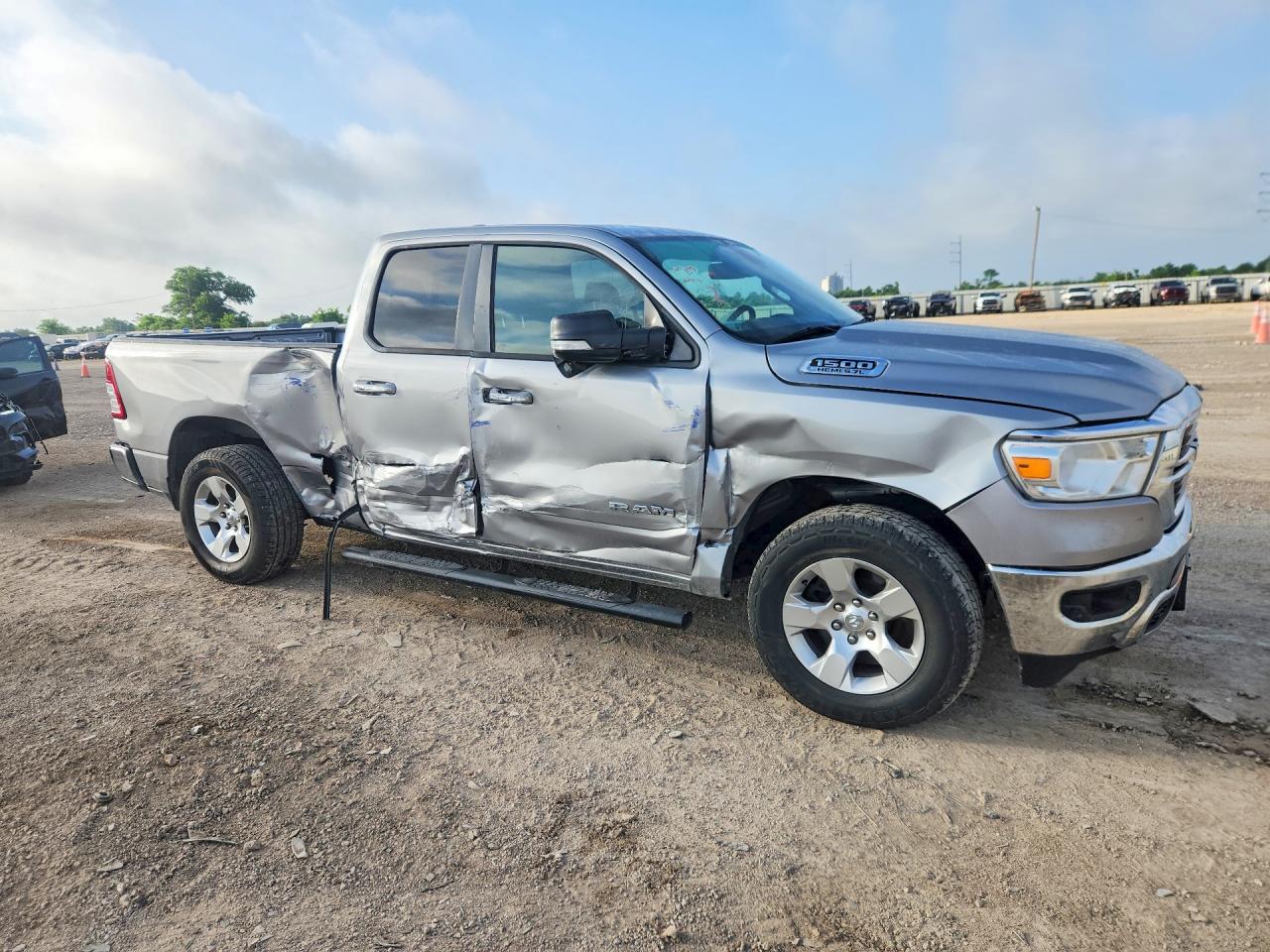 2019 RAM 1500 BIG HORN photo 4