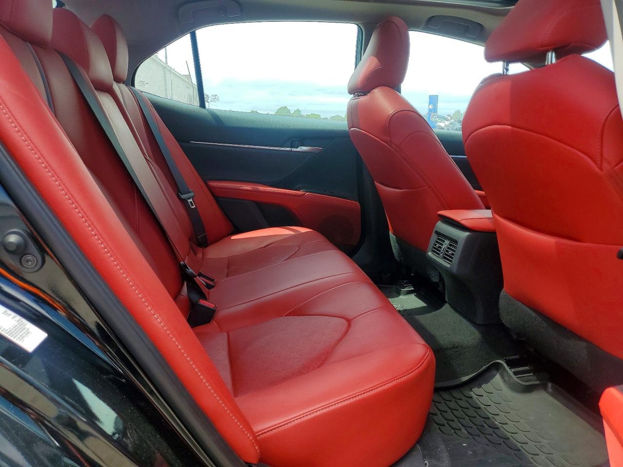 2018 TOYOTA CAMRY XSE V6 photo 10