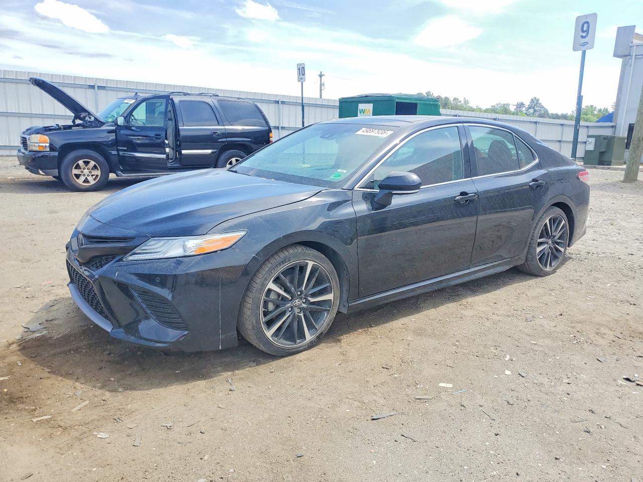 2018 TOYOTA CAMRY