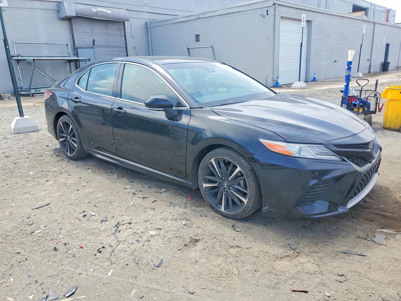 2018 TOYOTA CAMRY XSE V6 photo 4