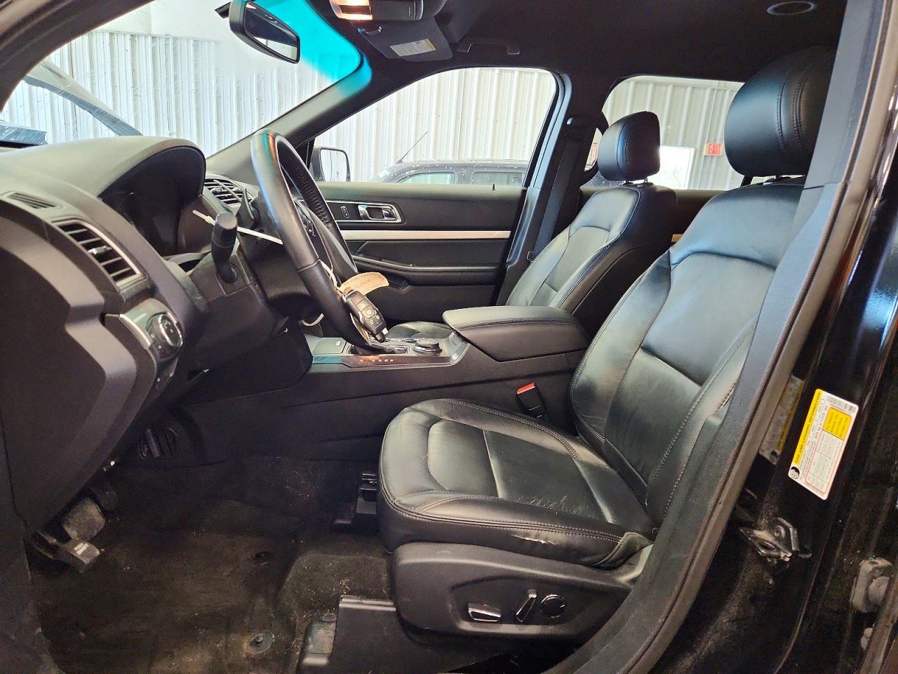 2017 FORD EXPLORER XLT photo 13