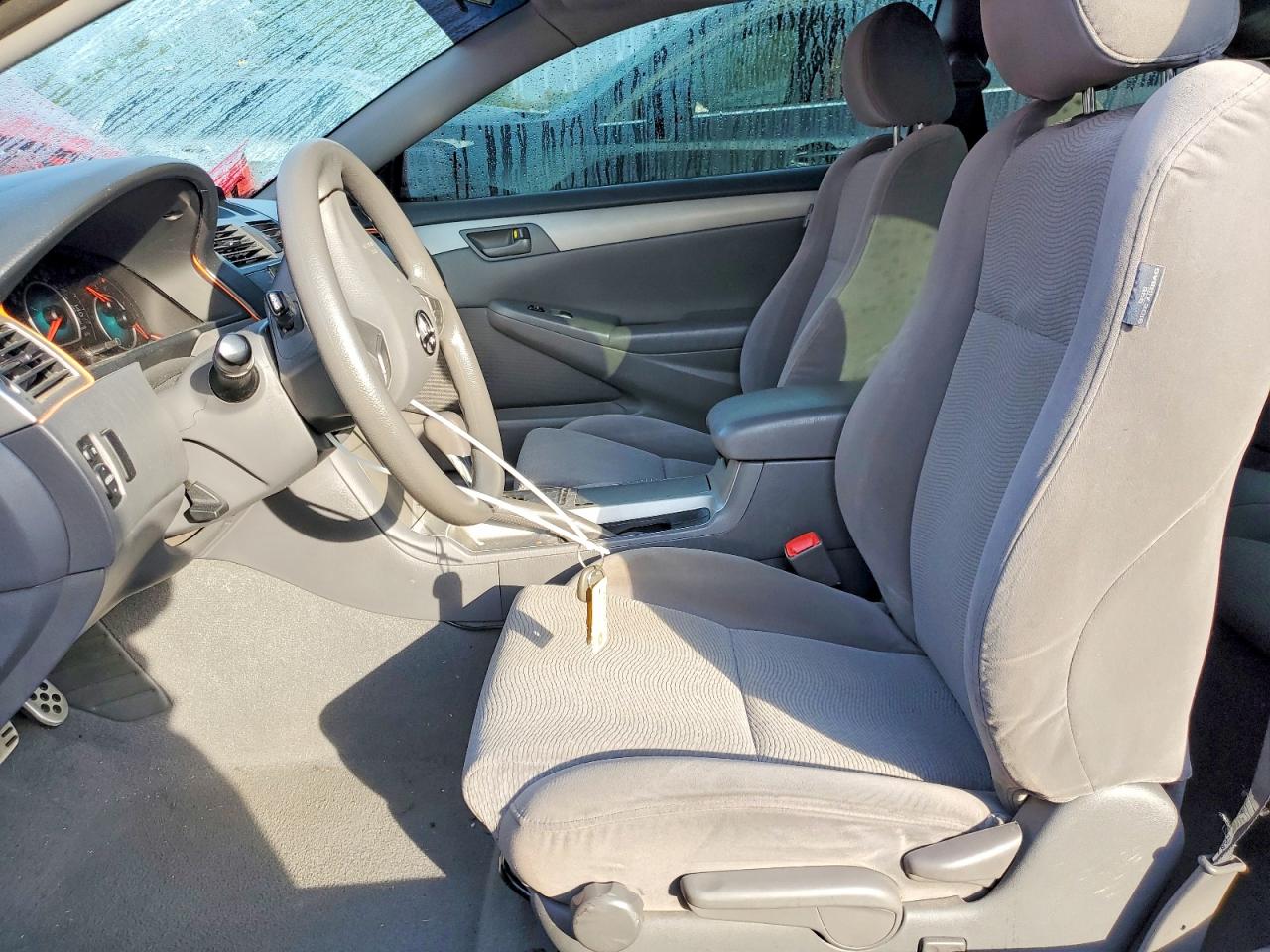 2008 TOYOTA CAMRY SOLARA SE photo 13