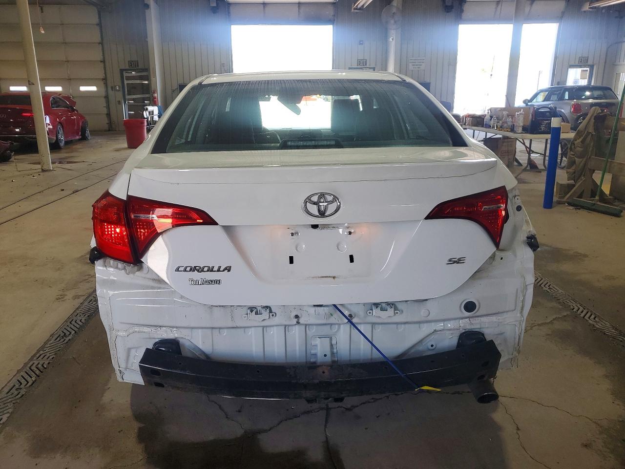 2017 TOYOTA COROLLA SE photo 11
