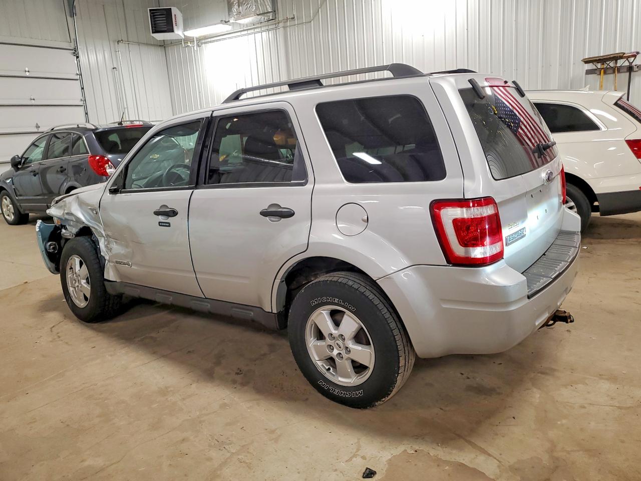 2008 FORD ESCAPE XLT photo 2