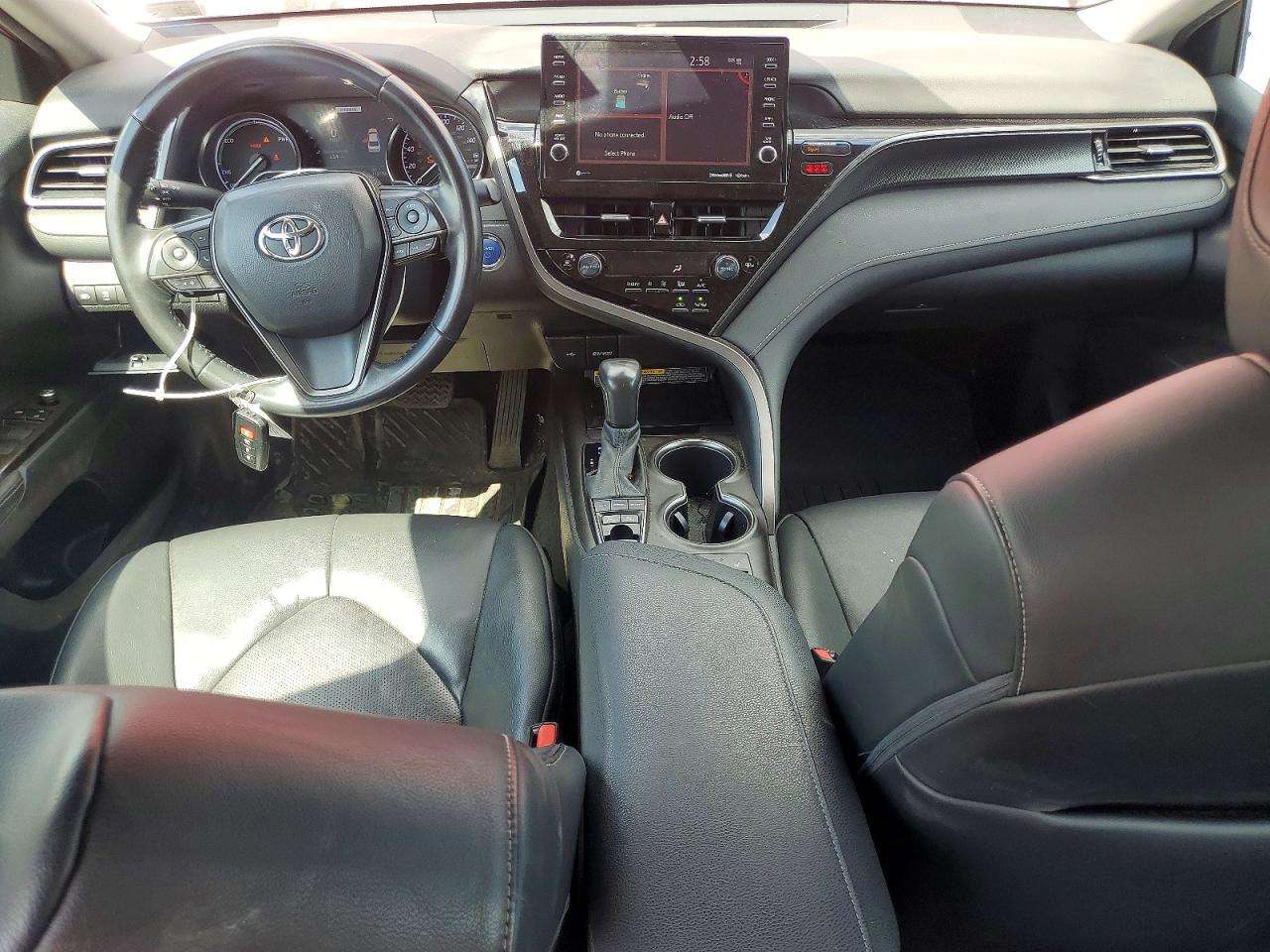 2021 TOYOTA CAMRY XSE photo 22