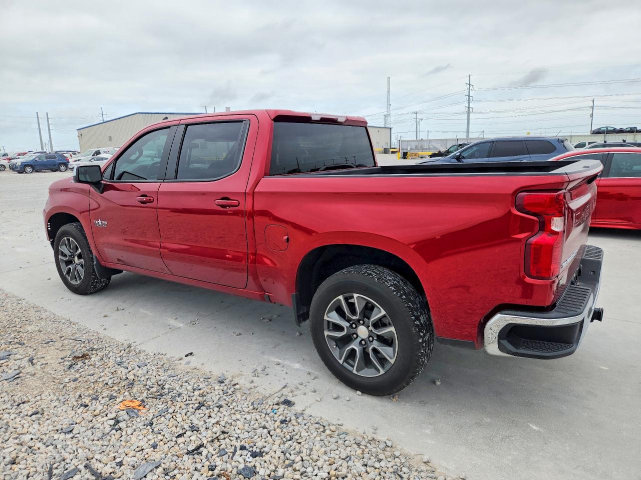 2024 CHEVROLET SILVERADO C1500 LT photo 3