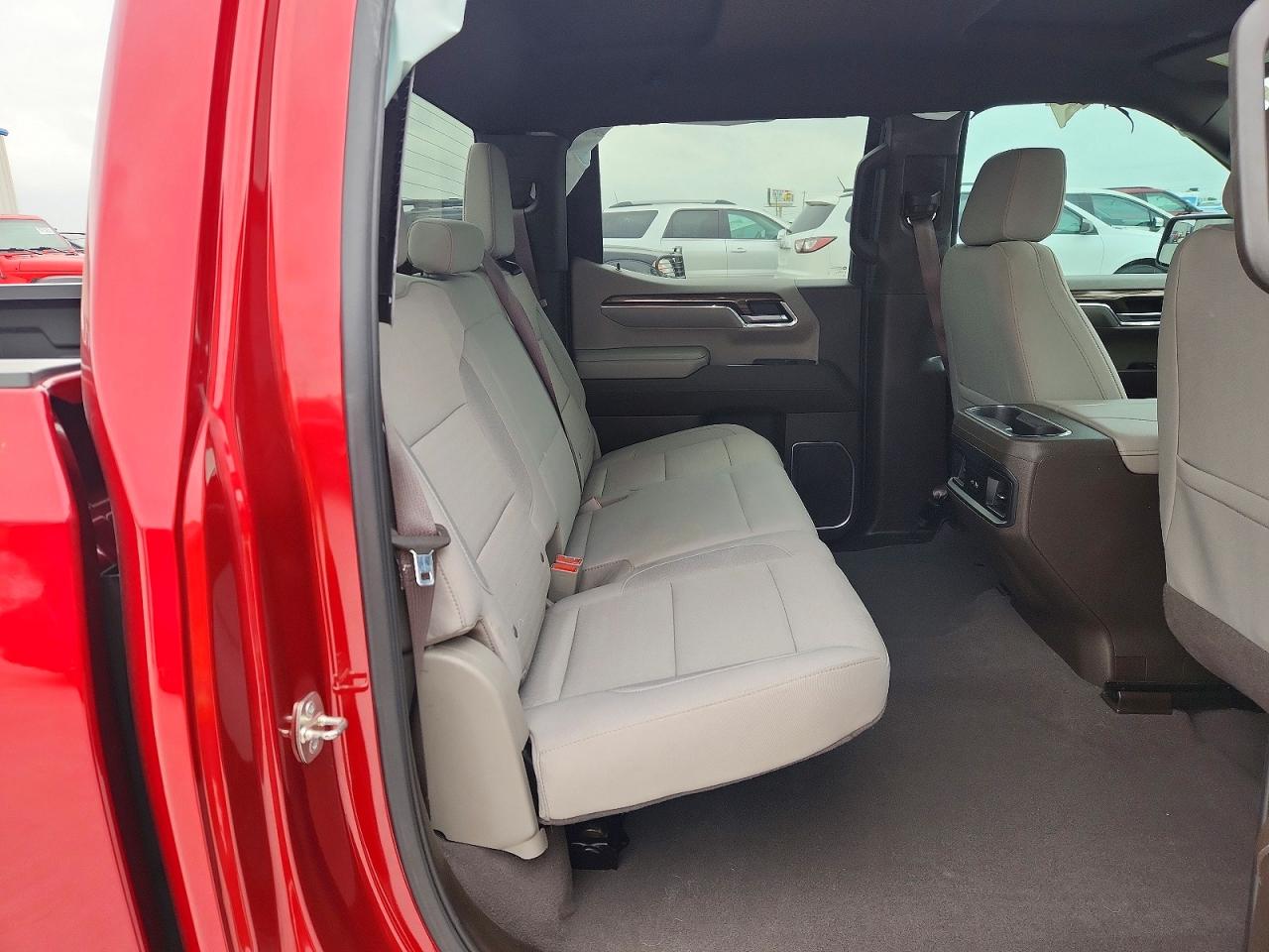 2024 CHEVROLET SILVERADO C1500 LT photo 19