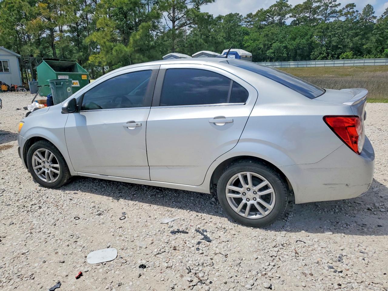 2014 CHEVROLET SONIC LT photo 3