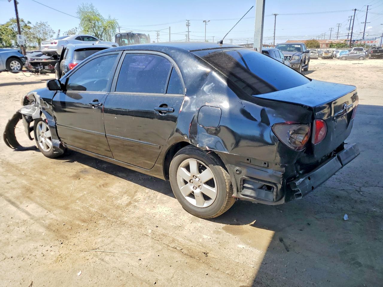 2004 TOYOTA COROLLA LE photo 2
