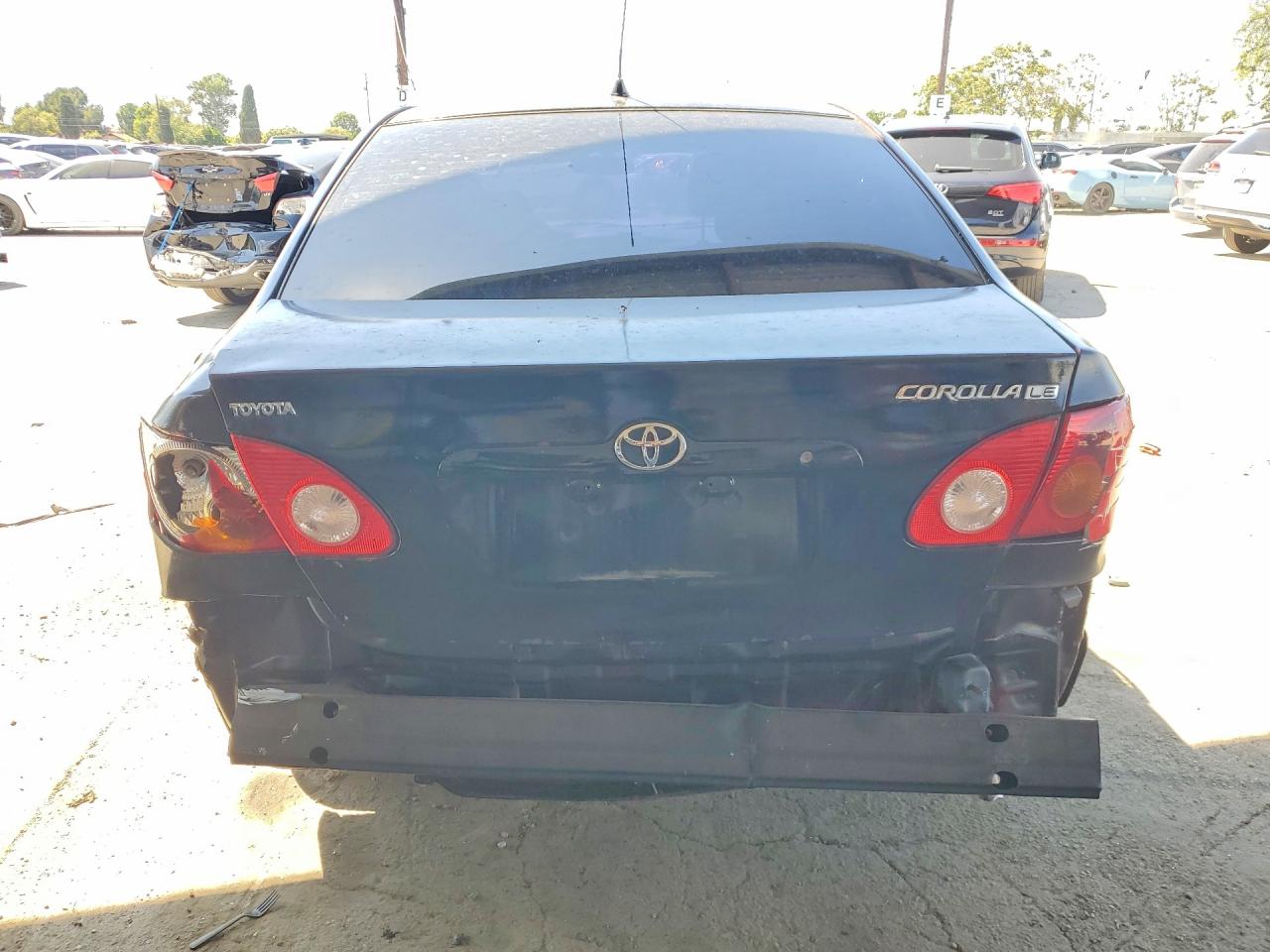 2004 TOYOTA COROLLA LE photo 6