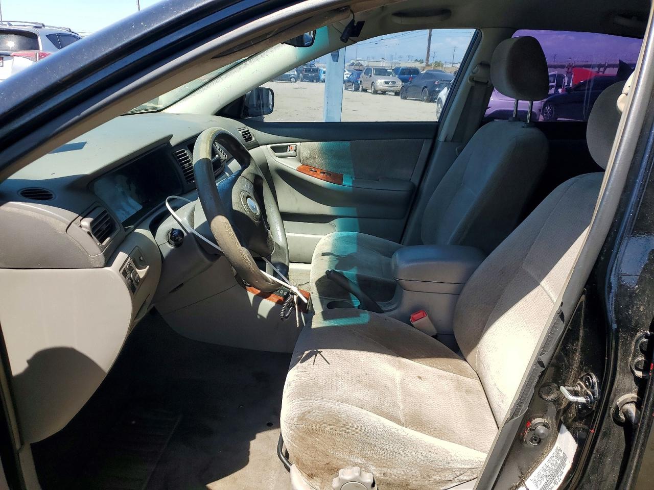 2004 TOYOTA COROLLA LE photo 7