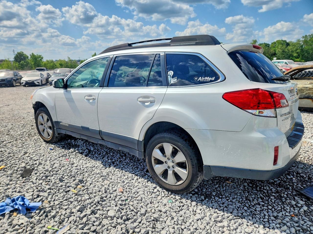 2011 SUBARU OUTBACK 2.5I PREMIUM photo 4