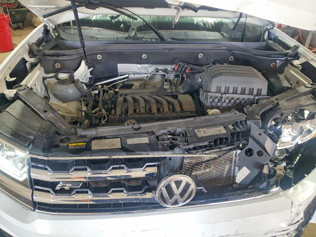 2018 VOLKSWAGEN ATLAS SE photo 23