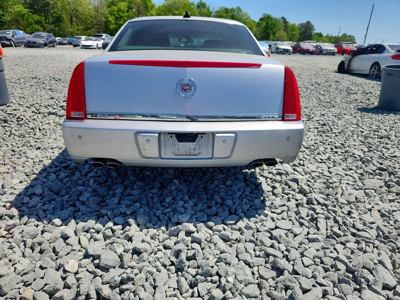 2011 CADILLAC DTS PREMIUM COLLECTION photo 11