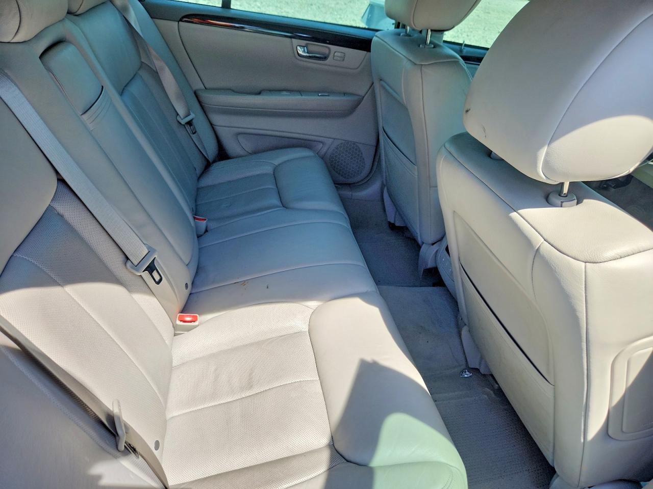 2011 CADILLAC DTS PREMIUM COLLECTION photo 19