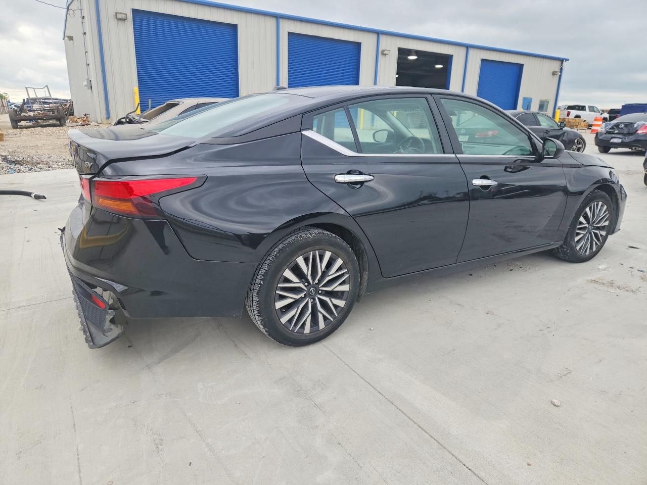 2024 NISSAN ALTIMA SV photo 5
