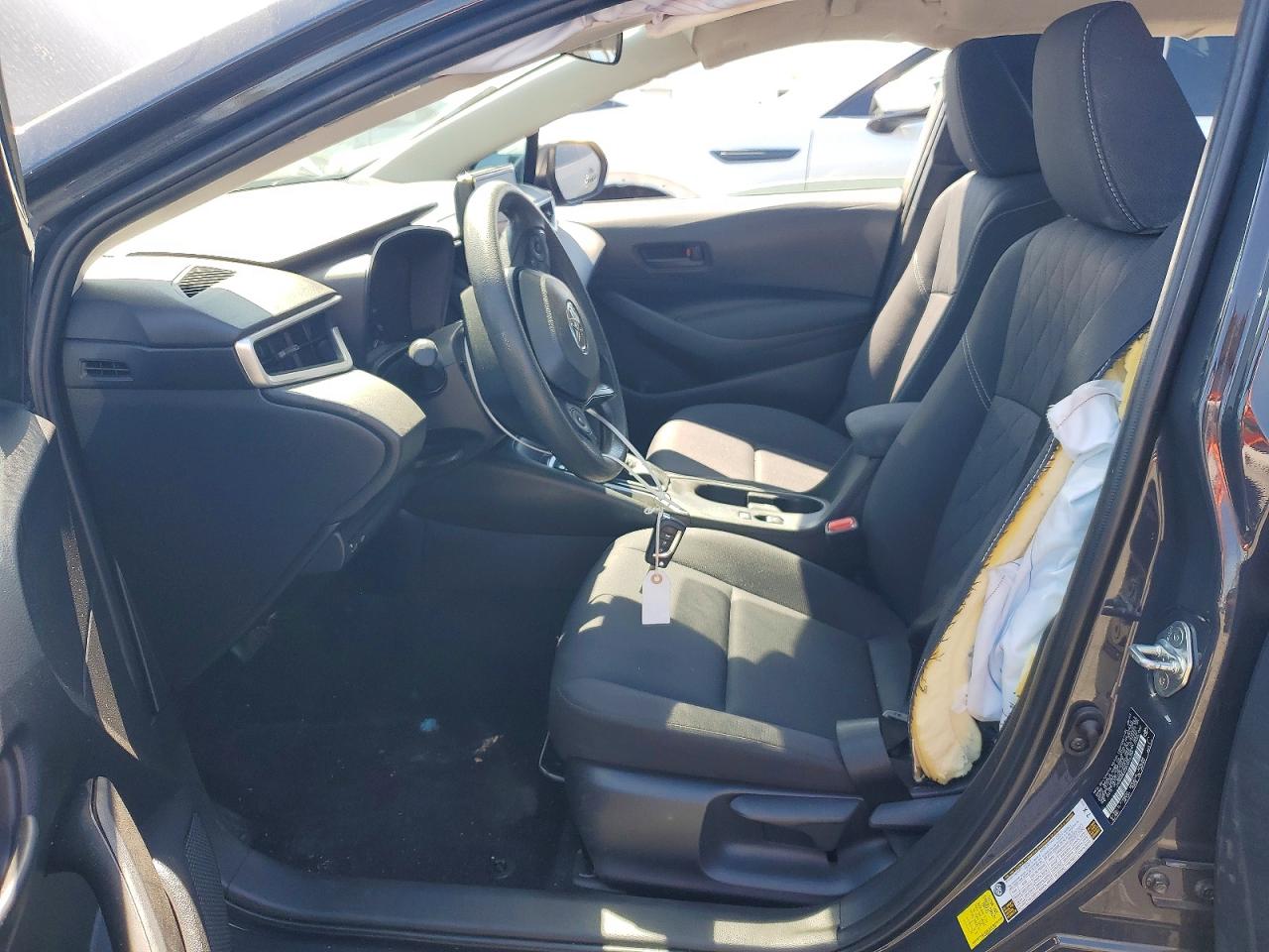 2024 TOYOTA COROLLA LE photo 19