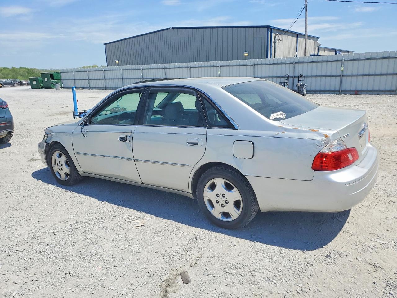 2004 TOYOTA AVALON XLS photo 3