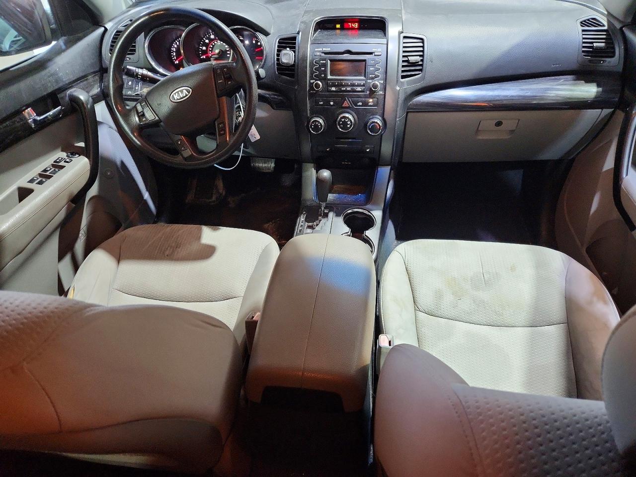 2012 KIA SORENTO LX photo 15
