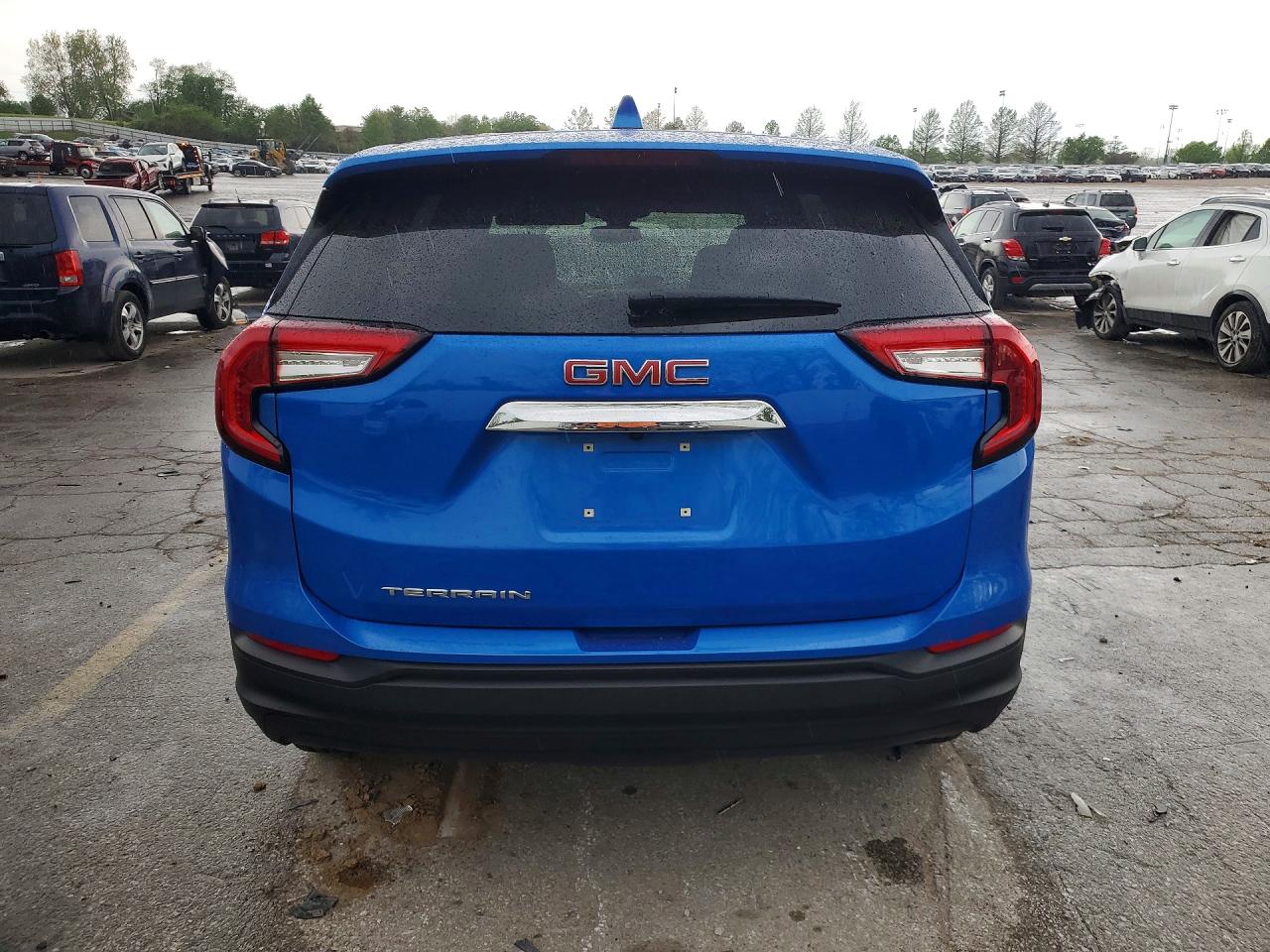 2024 GMC TERRAIN SLE photo 11