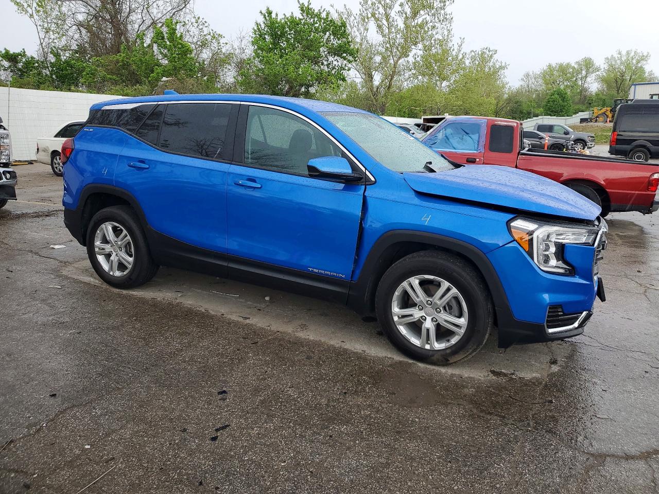 2024 GMC TERRAIN SLE photo 7
