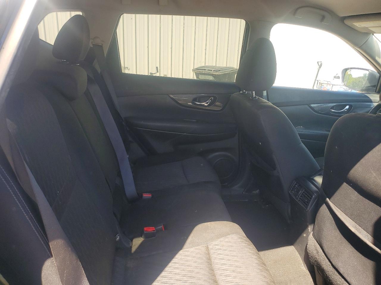 2018 NISSAN ROGUE SV photo 21
