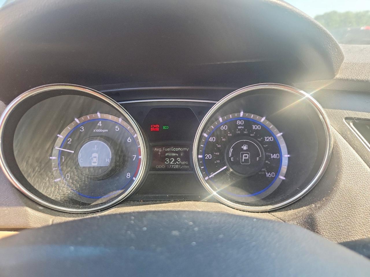 2014 HYUNDAI SONATA GLS photo 17