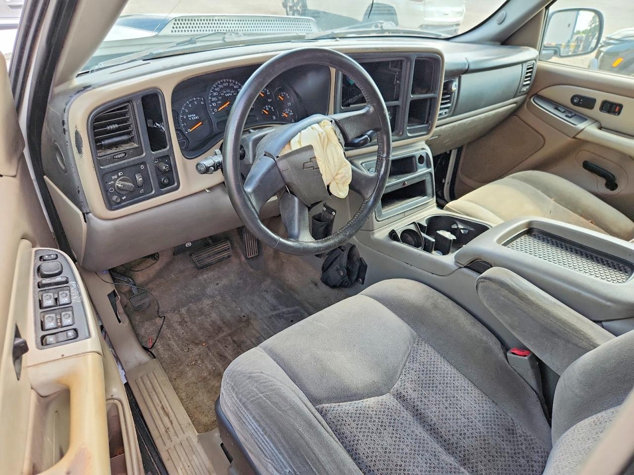 2003 CHEVROLET TAHOE C1500 photo 8