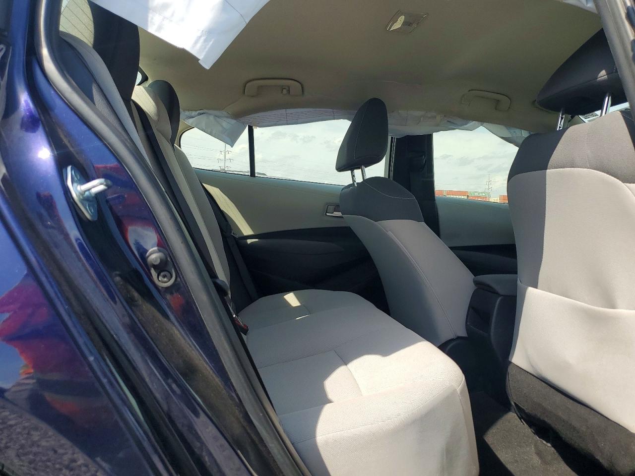 2021 TOYOTA COROLLA LE photo 19