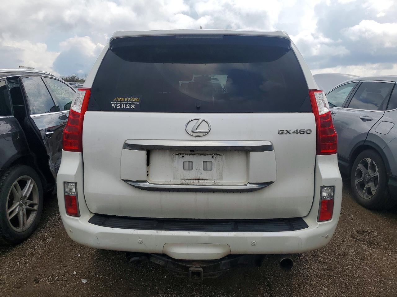 2011 LEXUS GX 460 photo 6