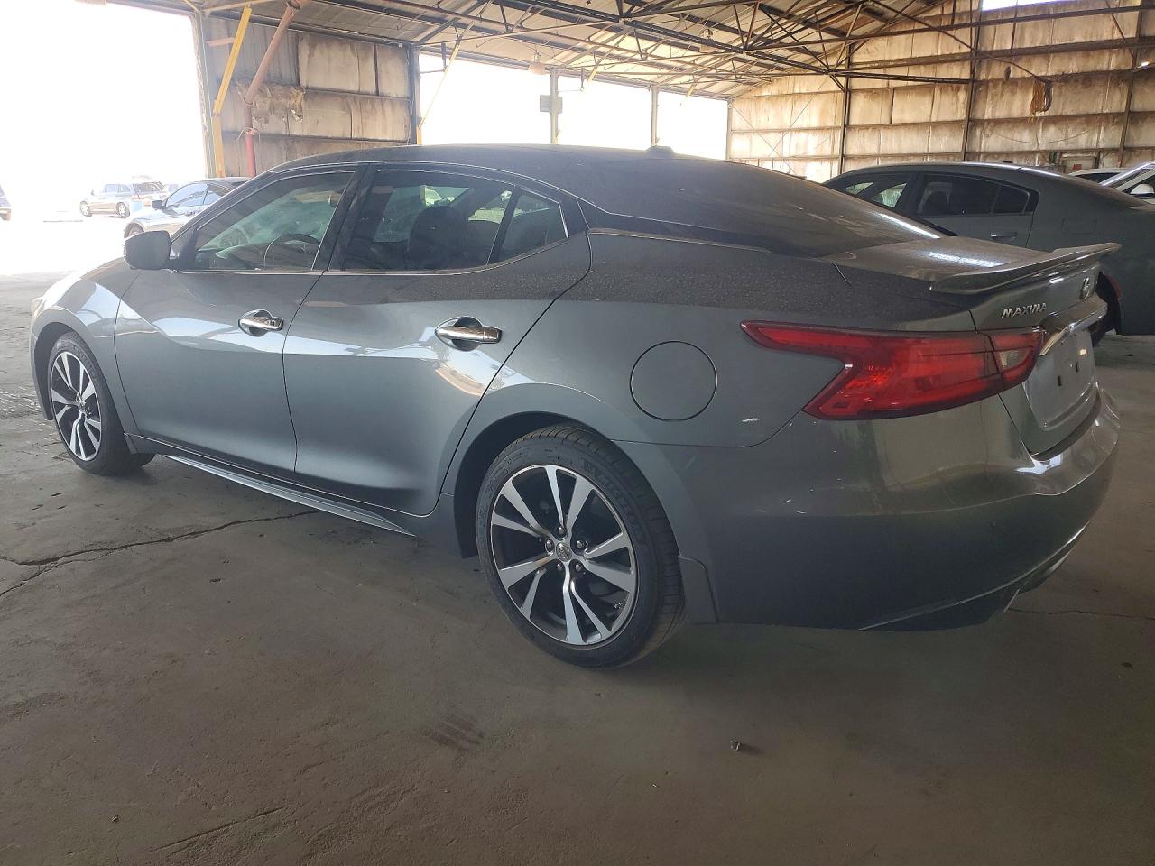 2017 NISSAN MAXIMA PLATINUM photo 4