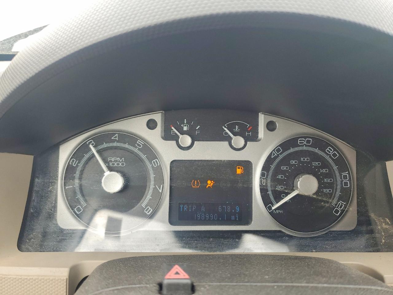 2009 MERCURY MARINER photo 17