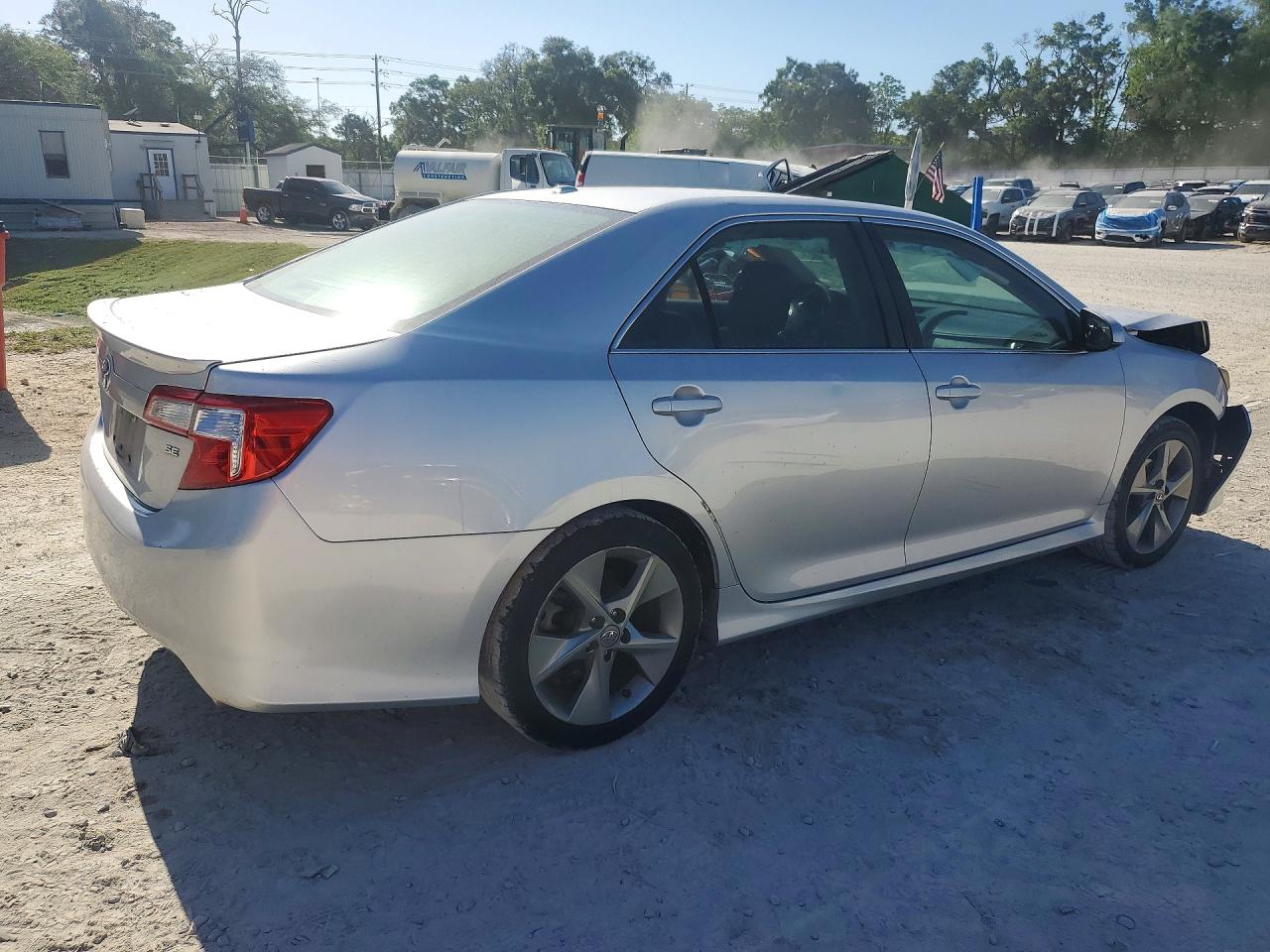 2012 TOYOTA CAMRY SE V6 photo 7