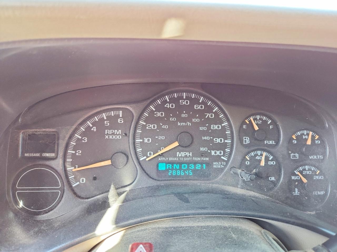 2001 CHEVROLET SUBURBAN K1500 photo 17