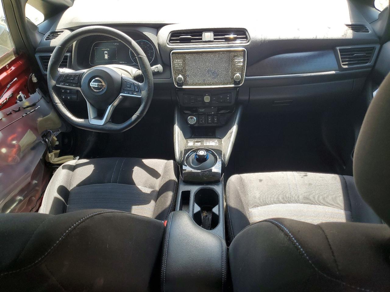 2022 NISSAN LEAF SV photo 22