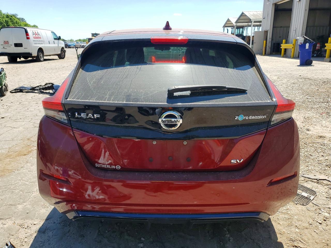 2022 NISSAN LEAF SV photo 16