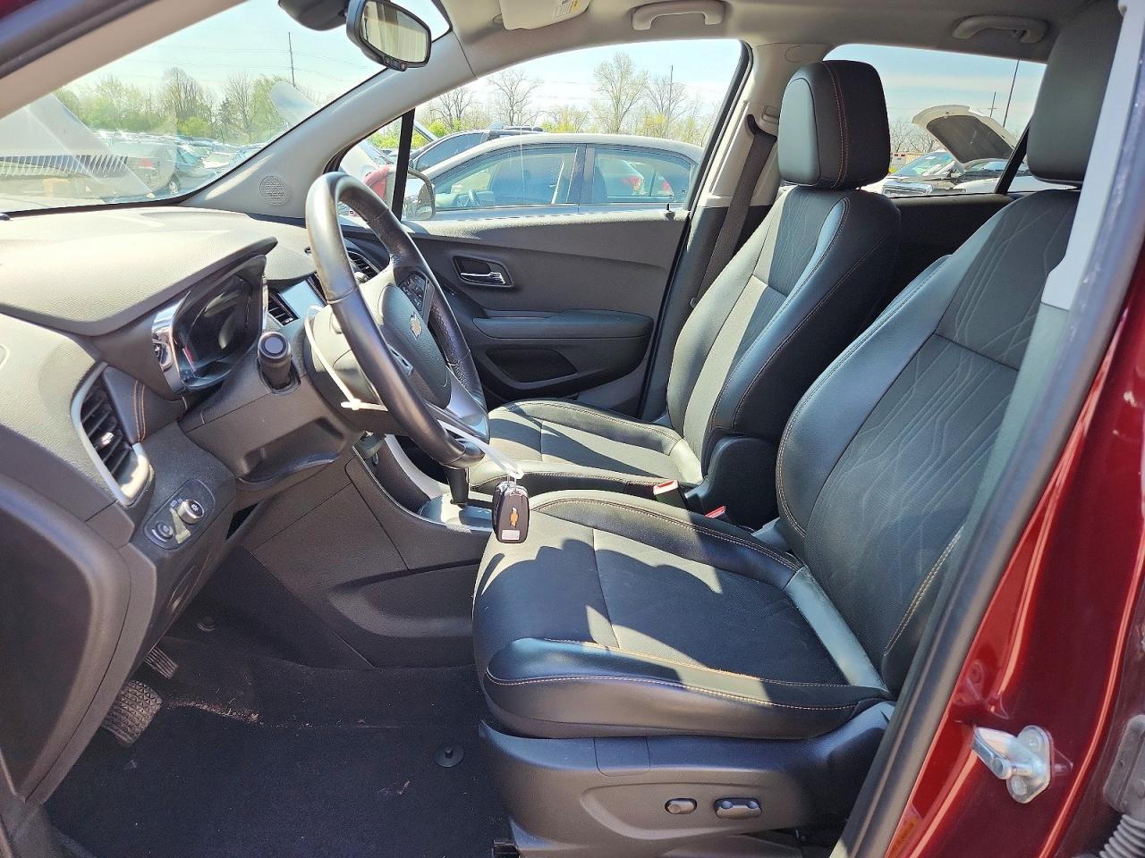 2017 CHEVROLET TRAX 1LT photo 13
