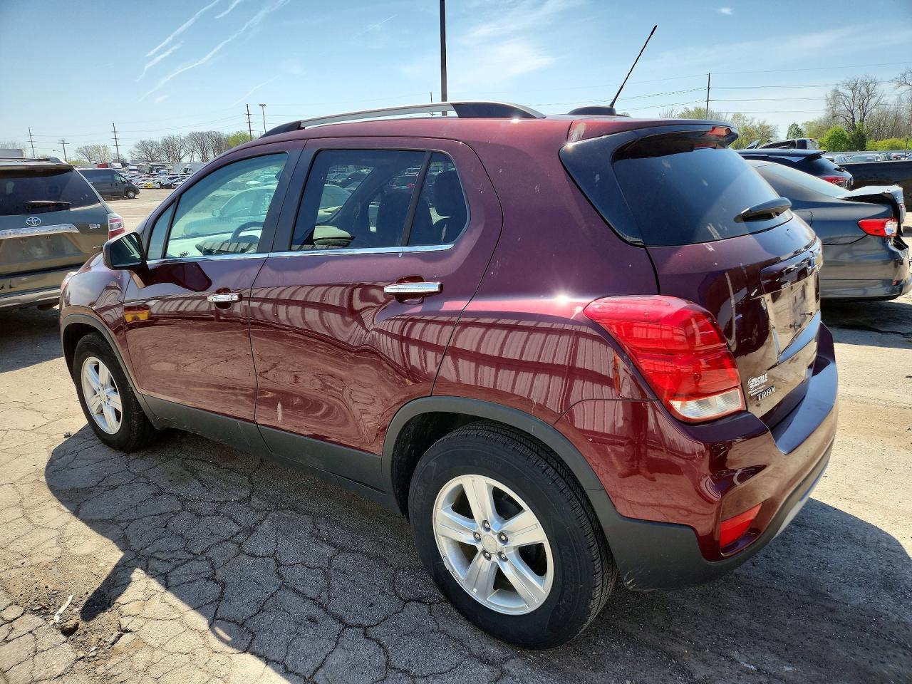 2017 CHEVROLET TRAX 1LT photo 3