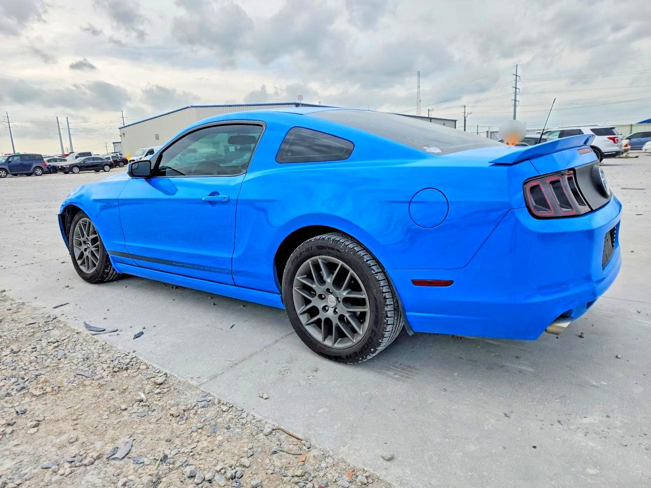 2014 FORD MUSTANG photo 4