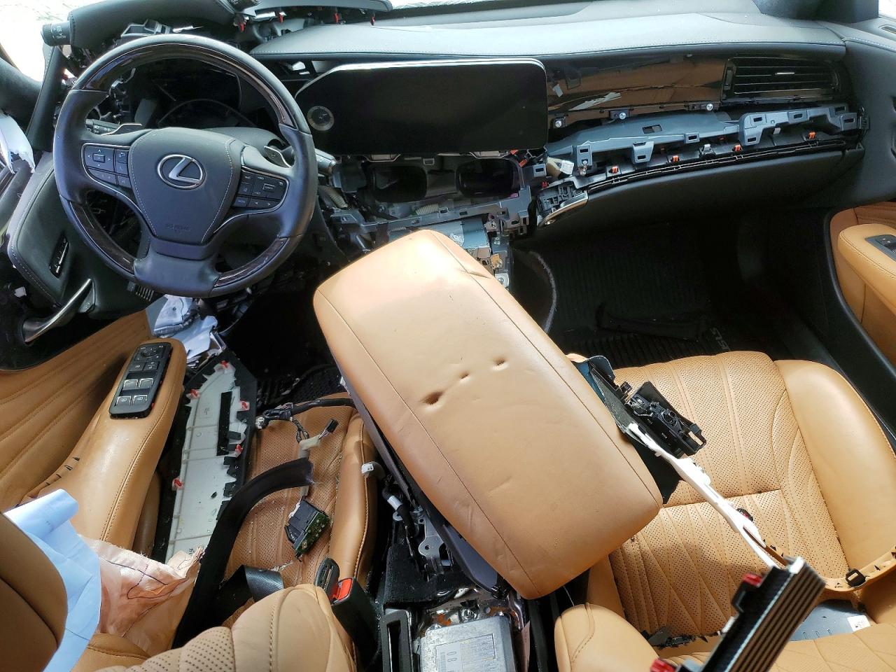 2022 LEXUS LS 500 photo 15