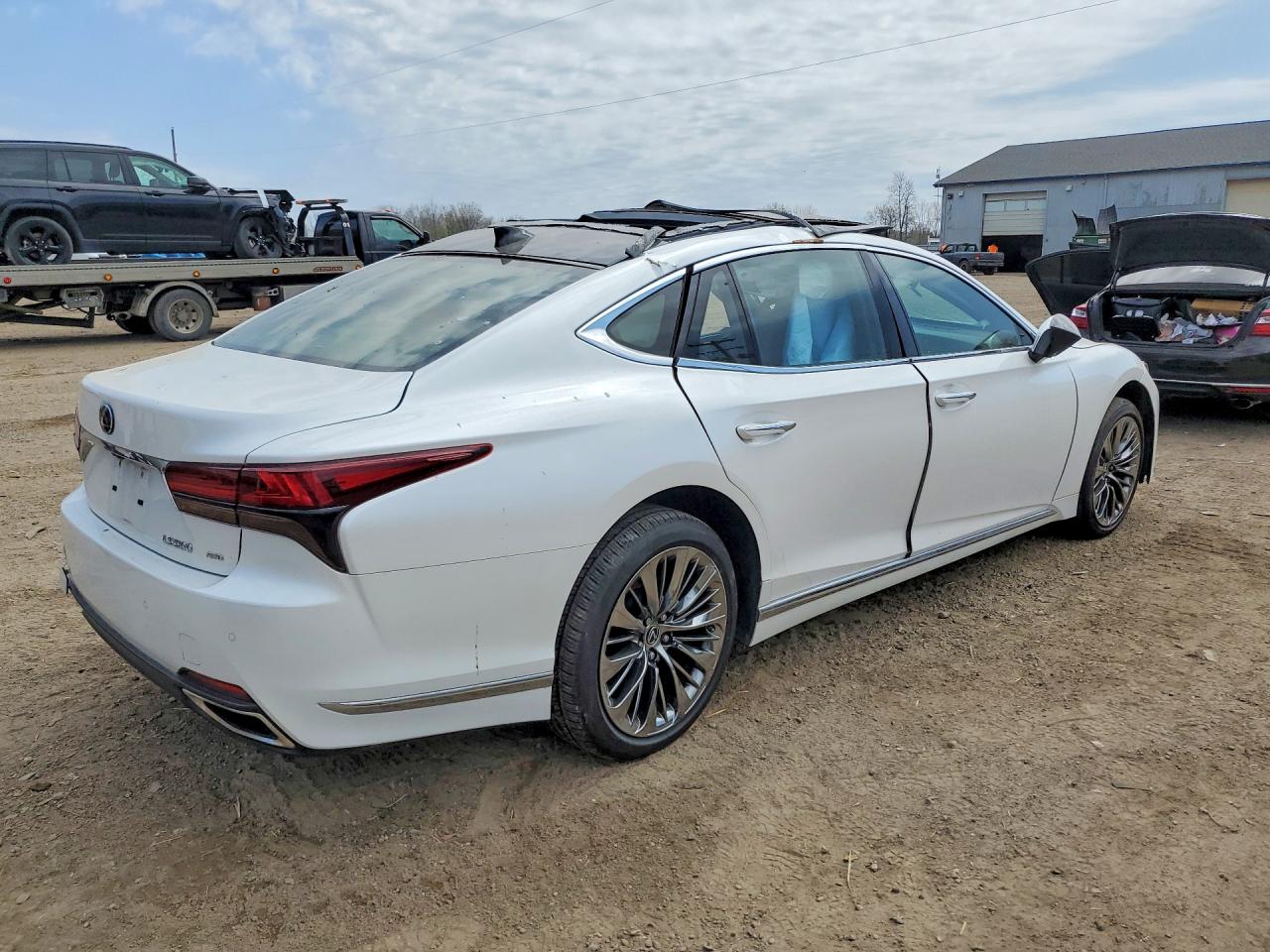 2022 LEXUS LS 500 photo 5