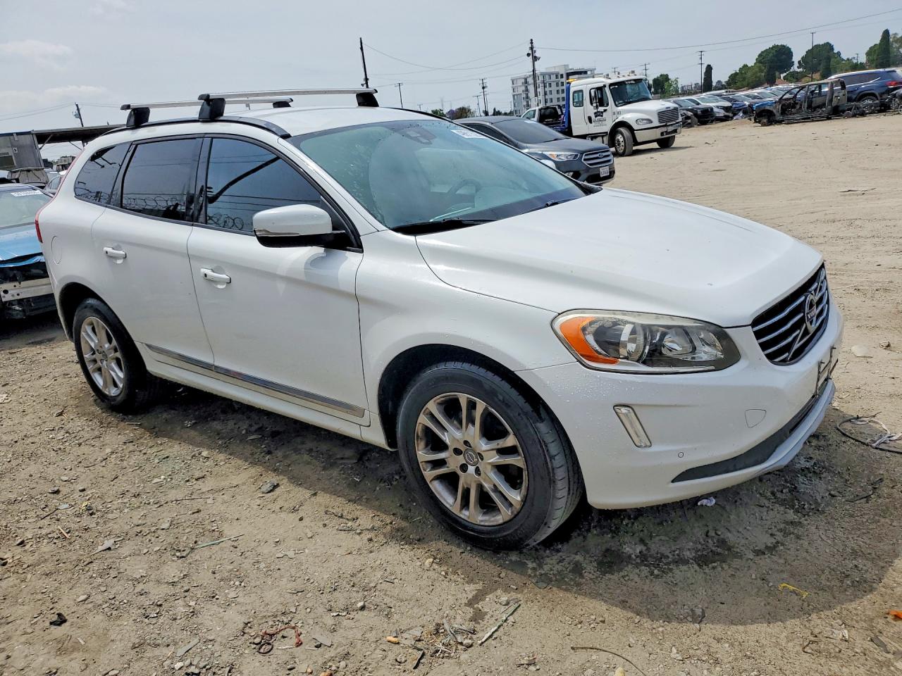 2016 VOLVO XC60 T5 photo 4