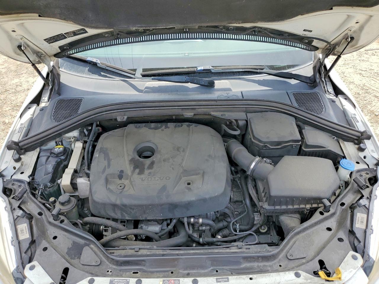 2016 VOLVO XC60 T5 photo 12