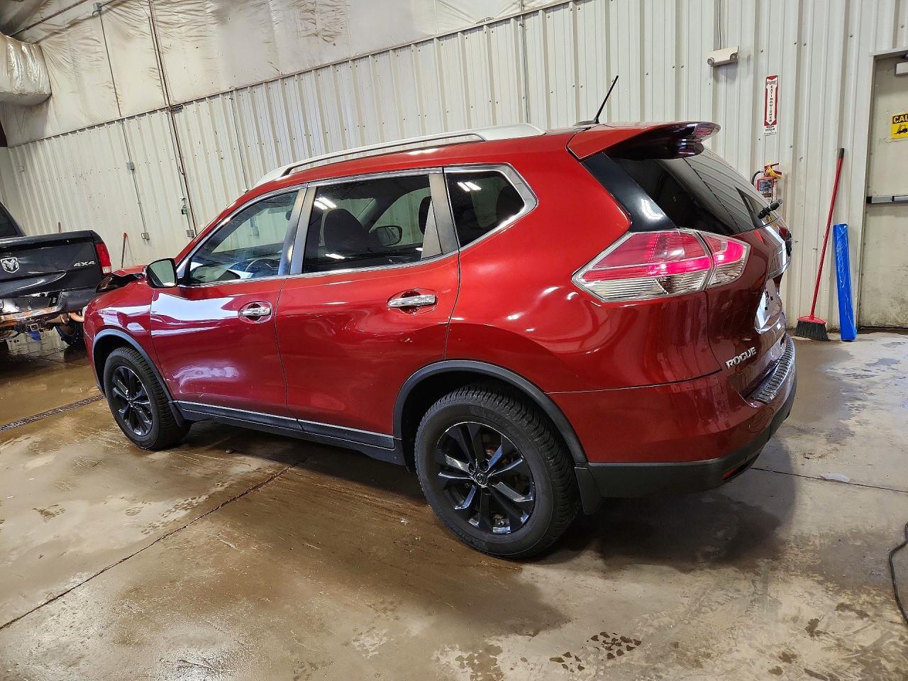 2014 NISSAN ROGUE SV photo 4