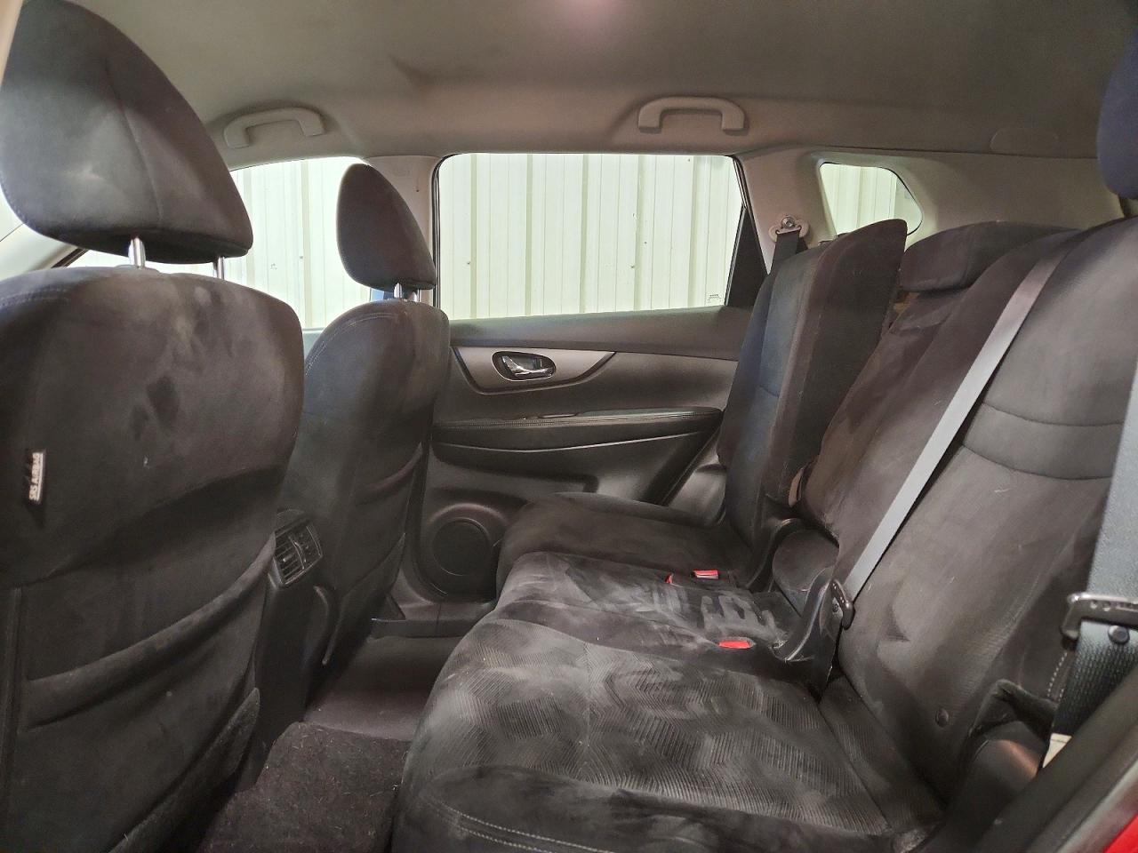 2014 NISSAN ROGUE SV photo 31