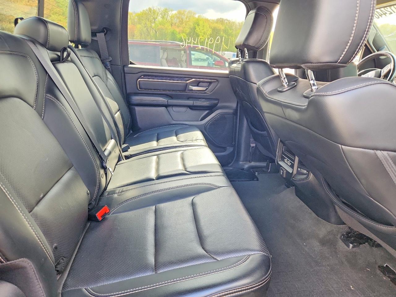 2019 RAM 1500 REBEL photo 19