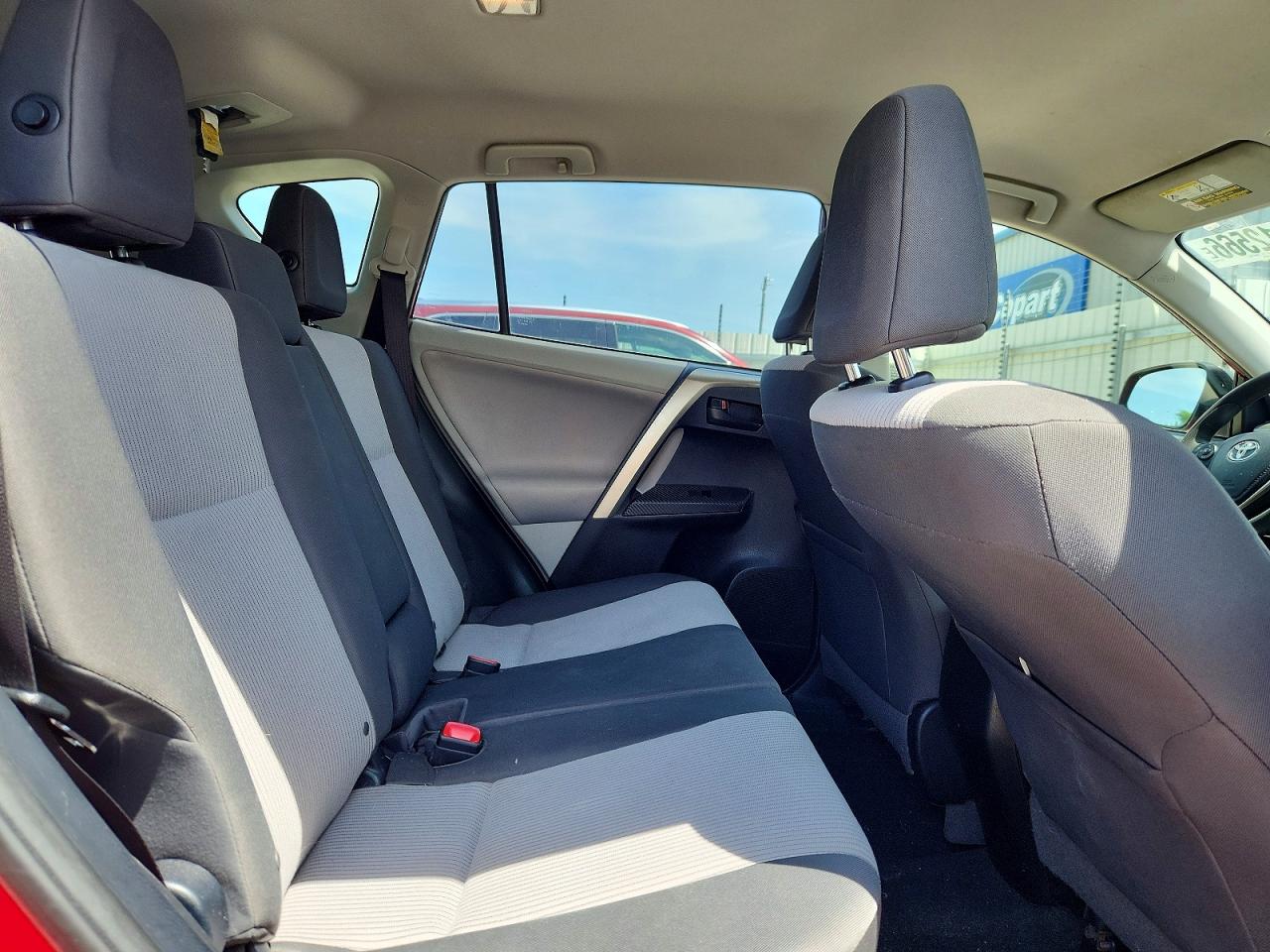 2013 TOYOTA RAV4 LE photo 10