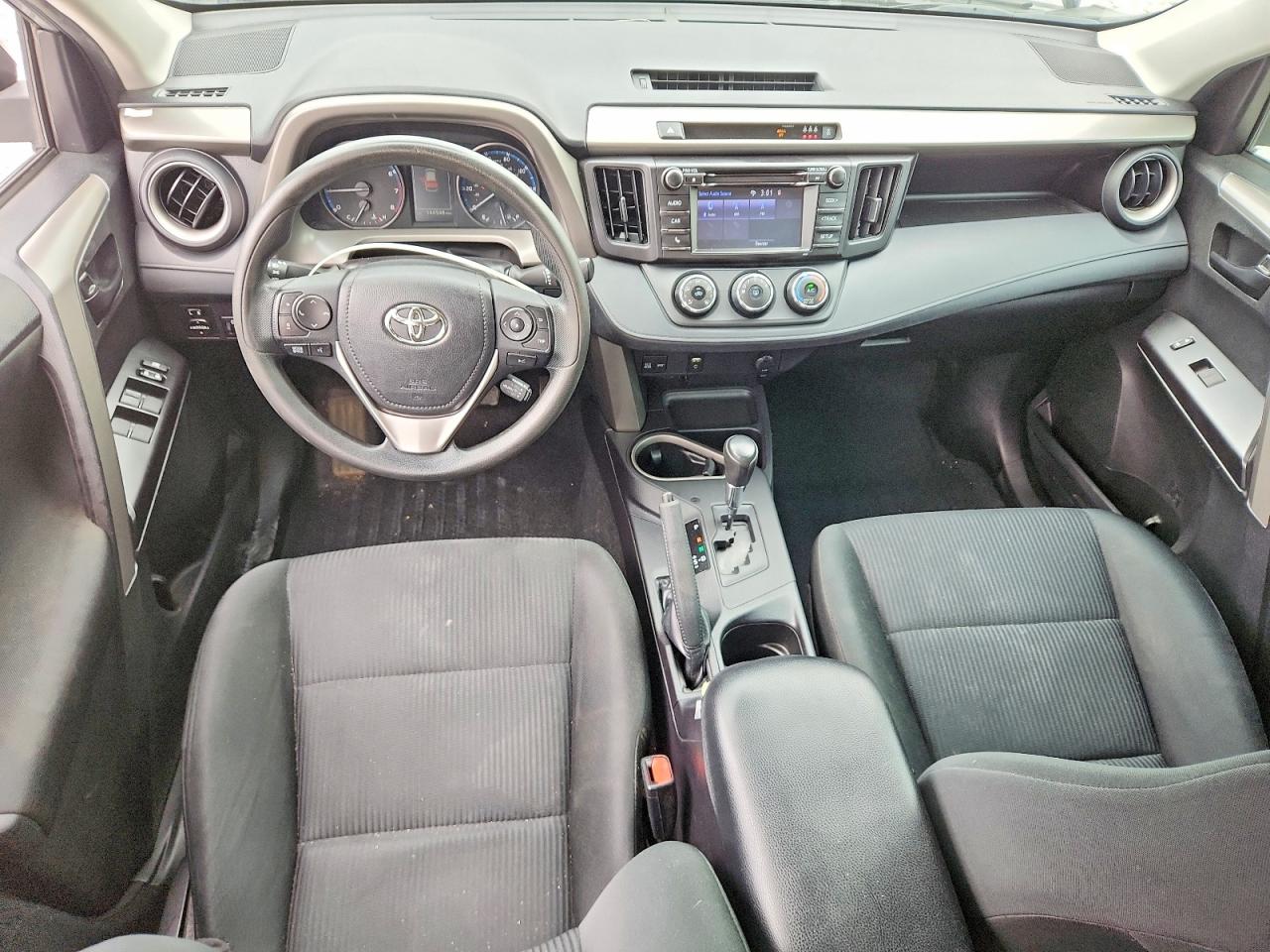 2018 TOYOTA RAV4 LE photo 22