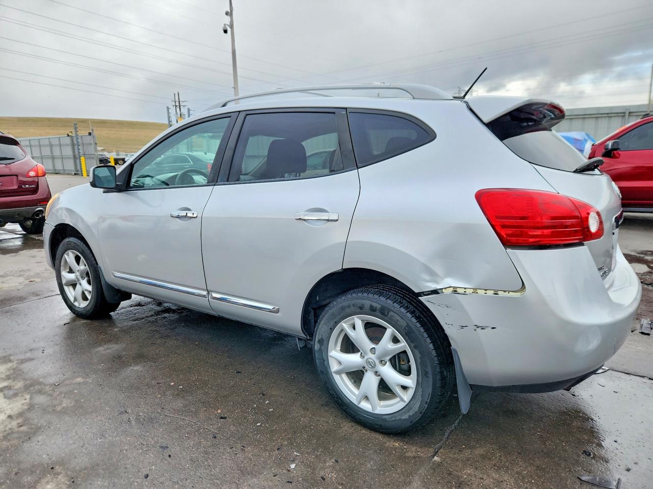 2011 NISSAN ROGUE S photo 3